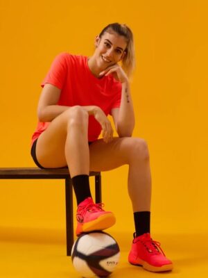Alessia Orro play volleyball