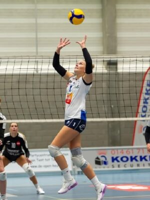 Fleur Meinders volleyball girl