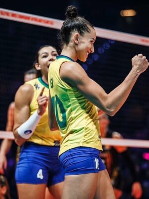 Gabriela Guimaraes hot volley girl