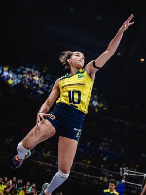 Gabriela Guimaraes volleyball girl