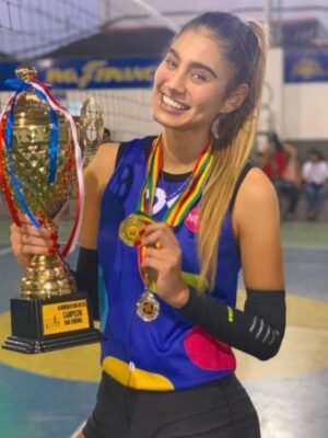 Gabriela Pena Cabrera volley champion