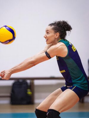 Gabriela Guimaraes volleyball
