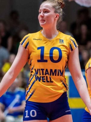 Isabelle Haak volleyball girl