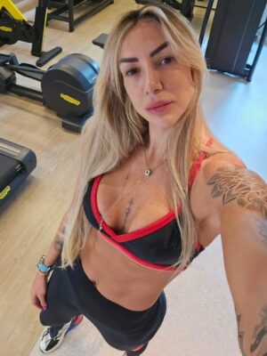 Thaisa Menezes hot