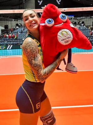Thaisa Menezes volleyball hot